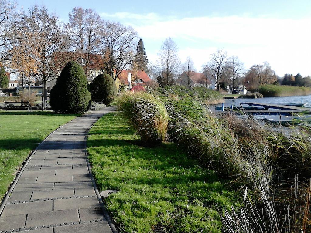 Müllrose Ferienhaus Pauline Am See מראה חיצוני תמונה